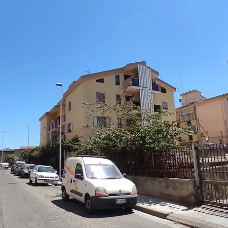 La Petite Maison Apartment *